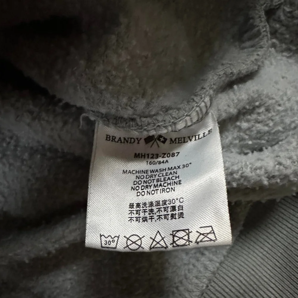 Brandy Melville Cropped Zip Hoodie - Blueish Gray - Picture 8 of 8